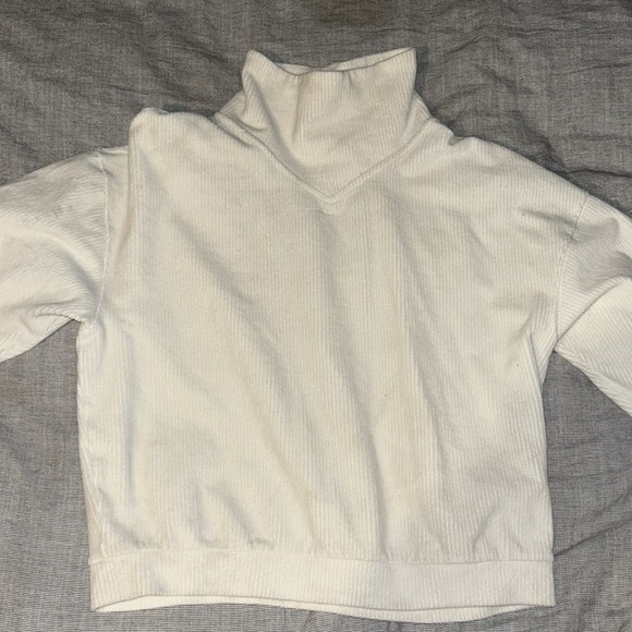 White Sweater - Picture 2 of 3